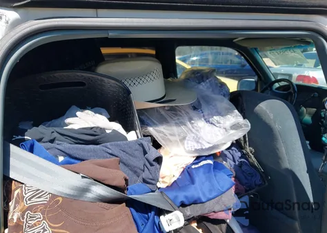 1997 Ford Explorer Eddie Bauer/Limited/Xl/Xlt from USA, damaged, VIN 1FMDU34E2VZB17980